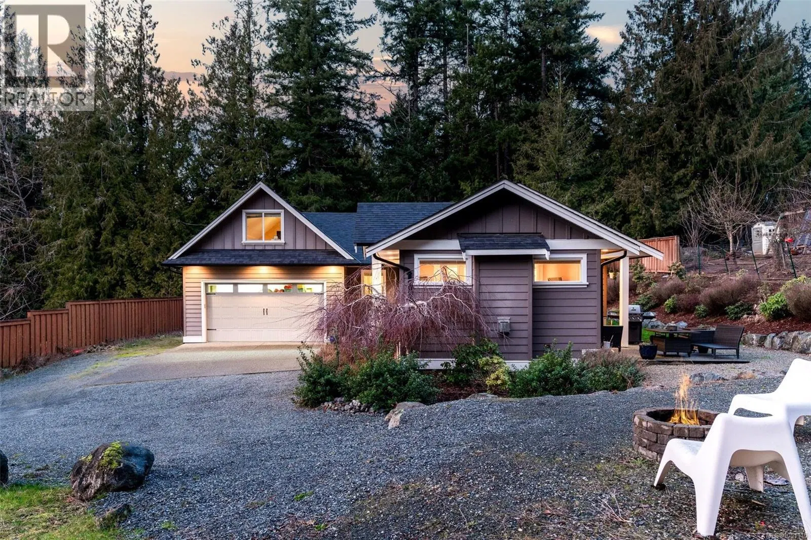 Photo 5 of 48 at 2629 Shawnigan Lake Road