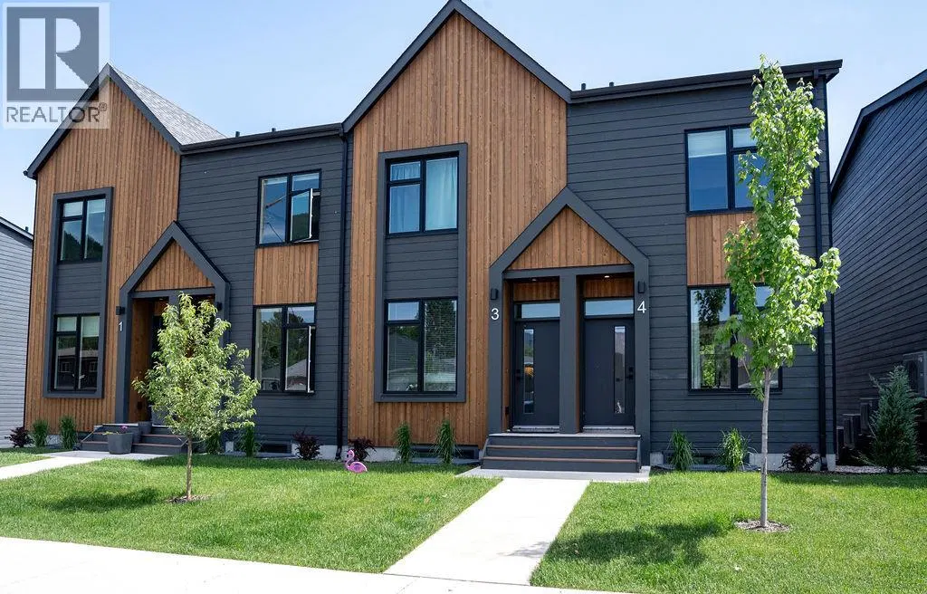 Photo 2 of 25 at #4 – 414 Humbert Street