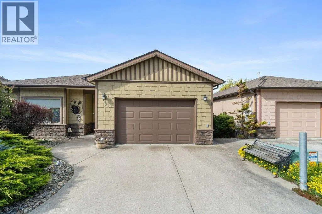 Photo 2 of 62 at #7 – 881 16 Street