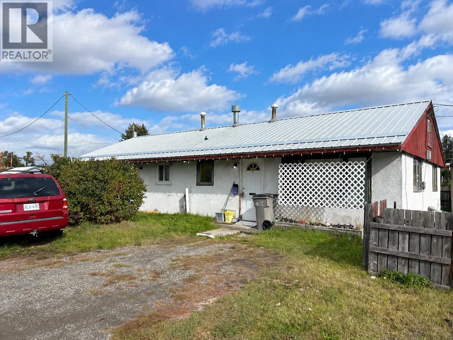 Photo 3 of 39 at 497 WEBSTER Avenue