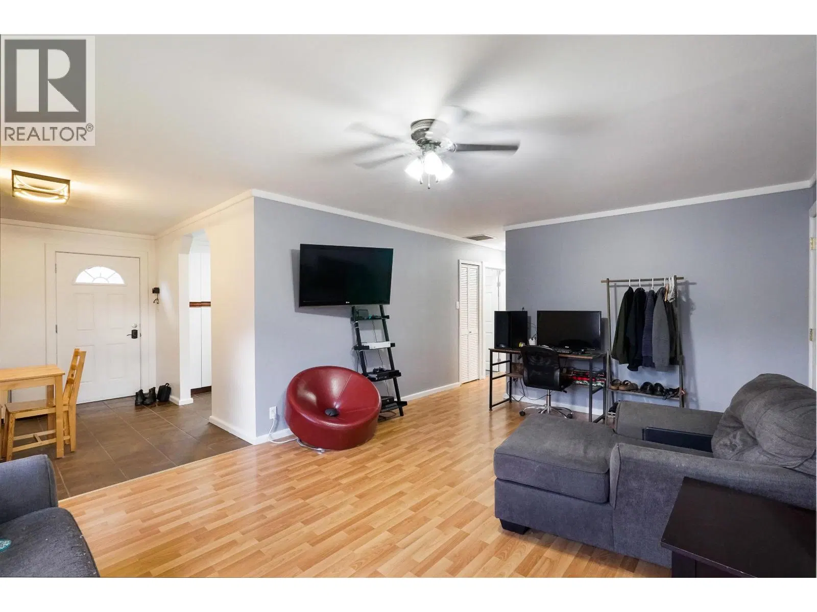 Photo 5 of 12 at 107 OMENICA Street