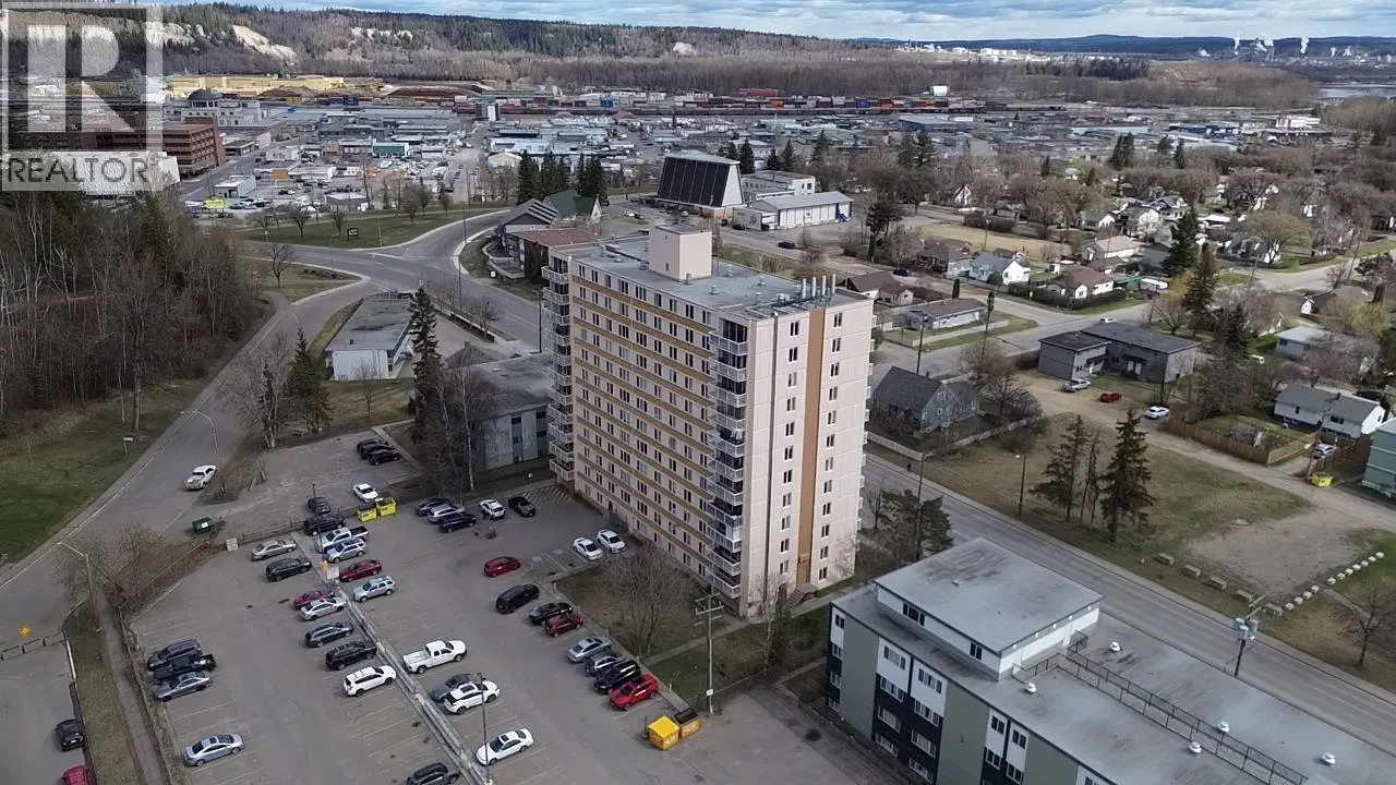 Photo 3 of 5 at #1003 – 1501 QUEENSWAY Street