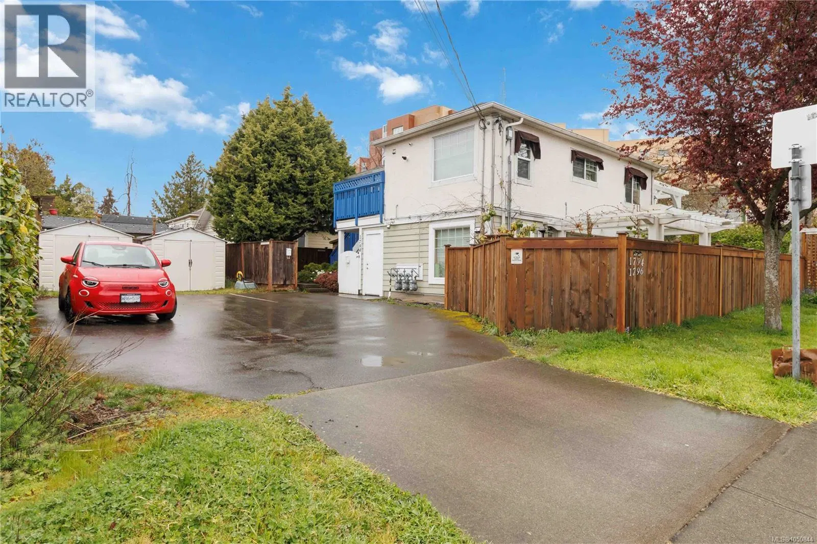Photo 2 of 22 at 1796 Denman Street