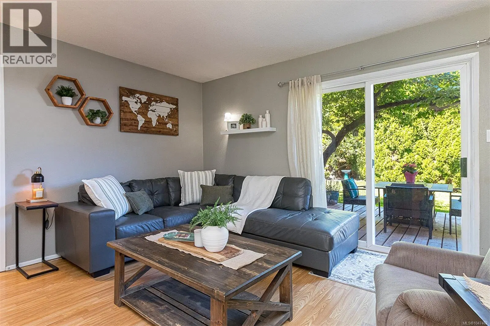 Photo 3 of 48 at #11 – 7675 East Saanich Road