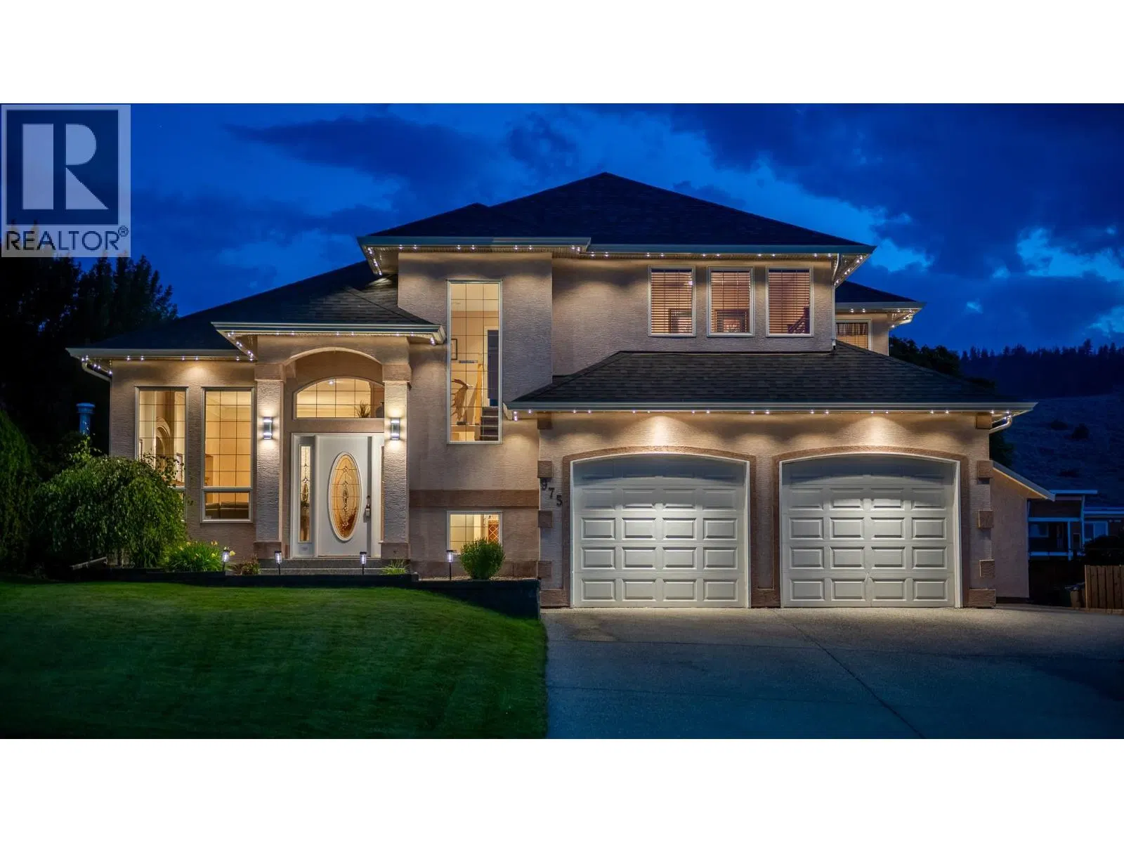 Photo 1 of 49 at 975 Regent Crescent