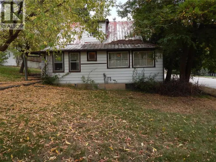 916 Cook Street