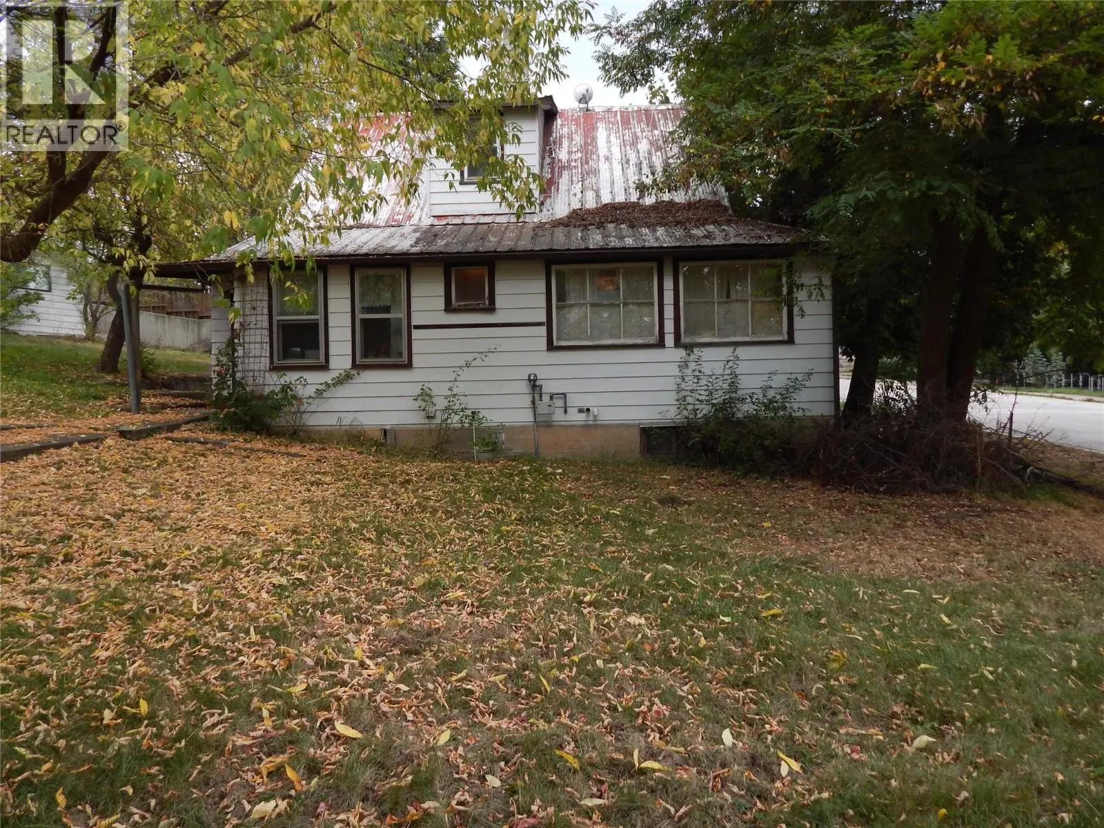 916 Cook Street