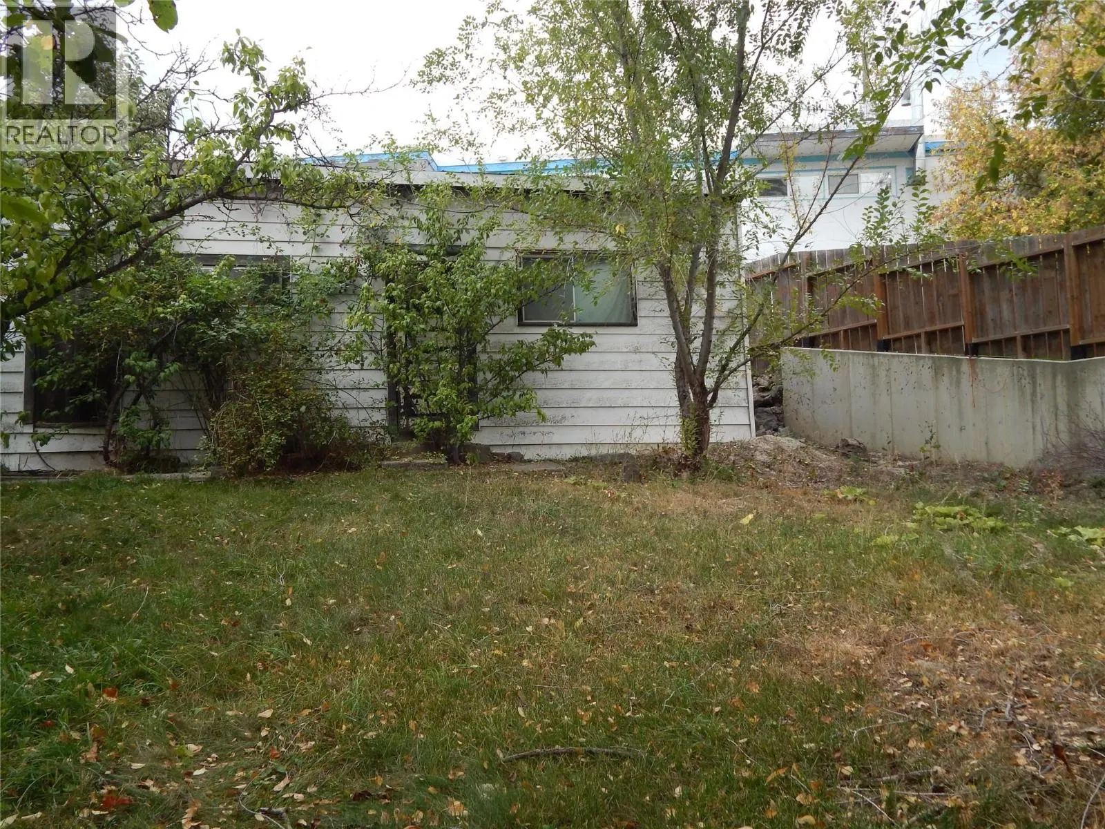 Photo 5 of 43 at 916 Cook Street