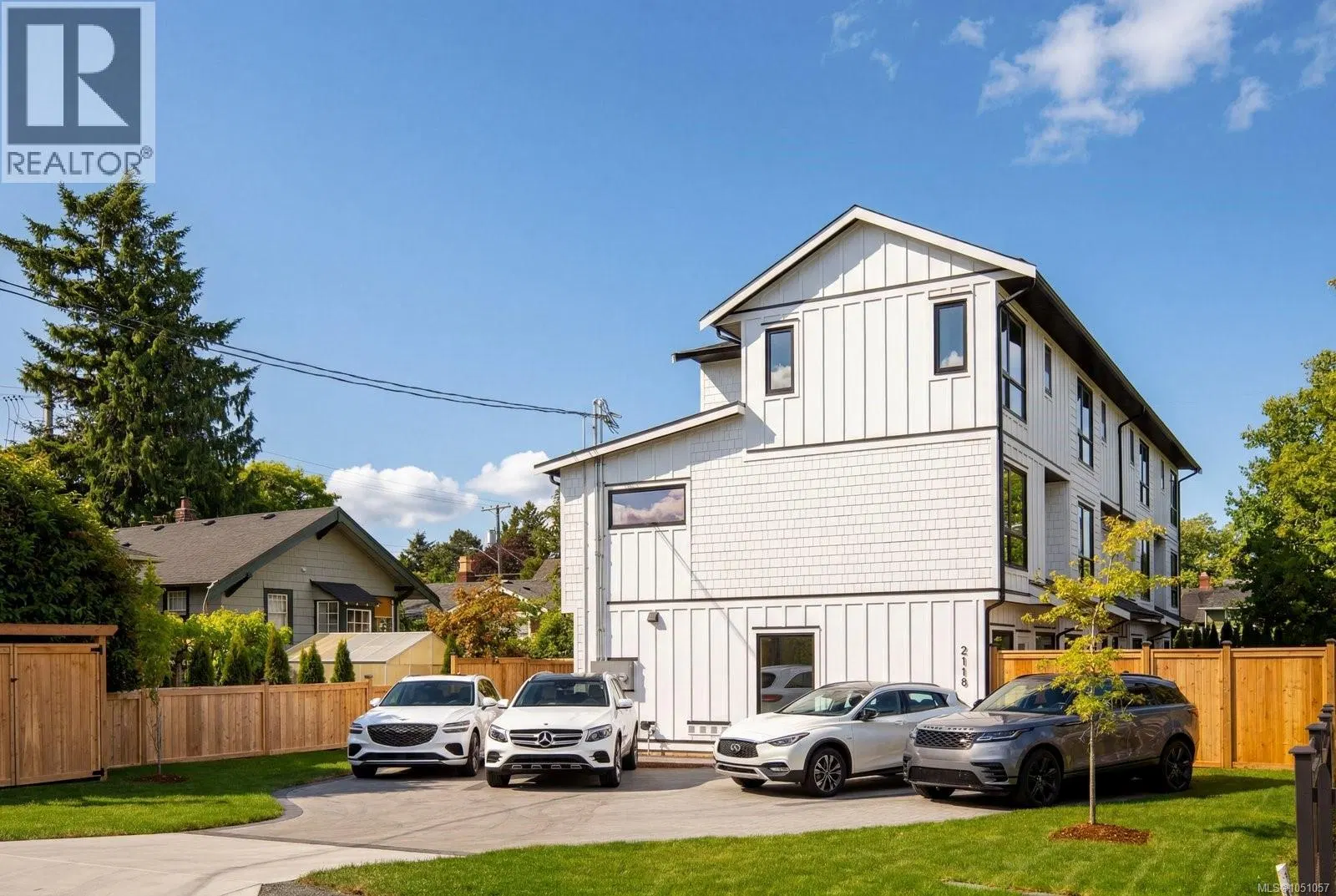 Photo 2 of 39 at #3 – 2118 Pentland Road
