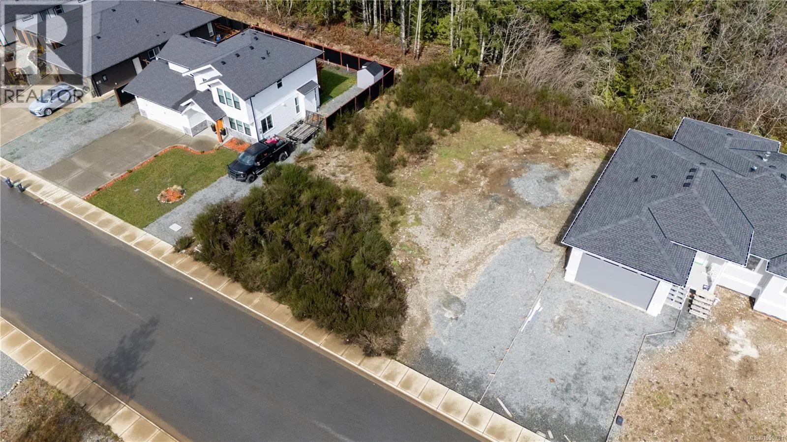 Photo 3 of 11 at 145 Edgewood Drive