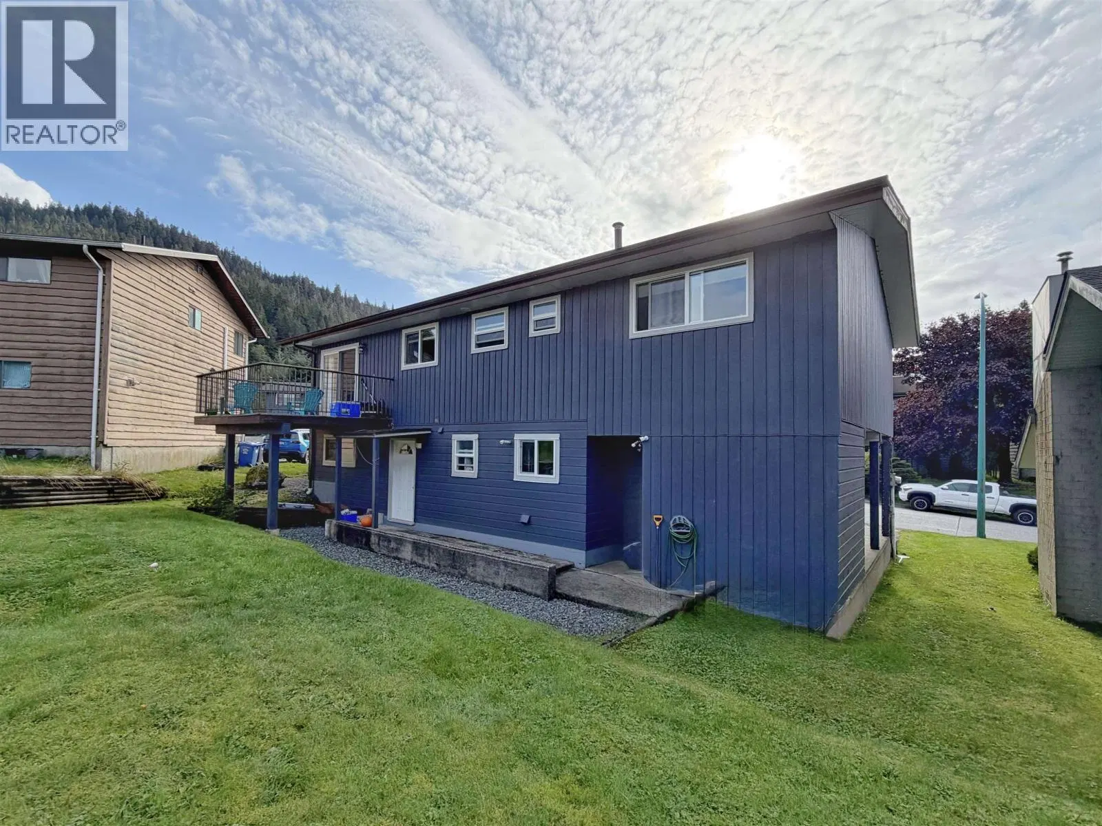 Photo 4 of 32 at 149 GULL Crescent