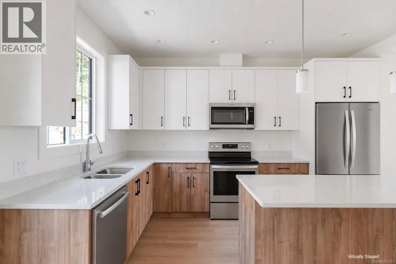 Photo 4 of 20 at #6 – 3439 Trumpeter Street