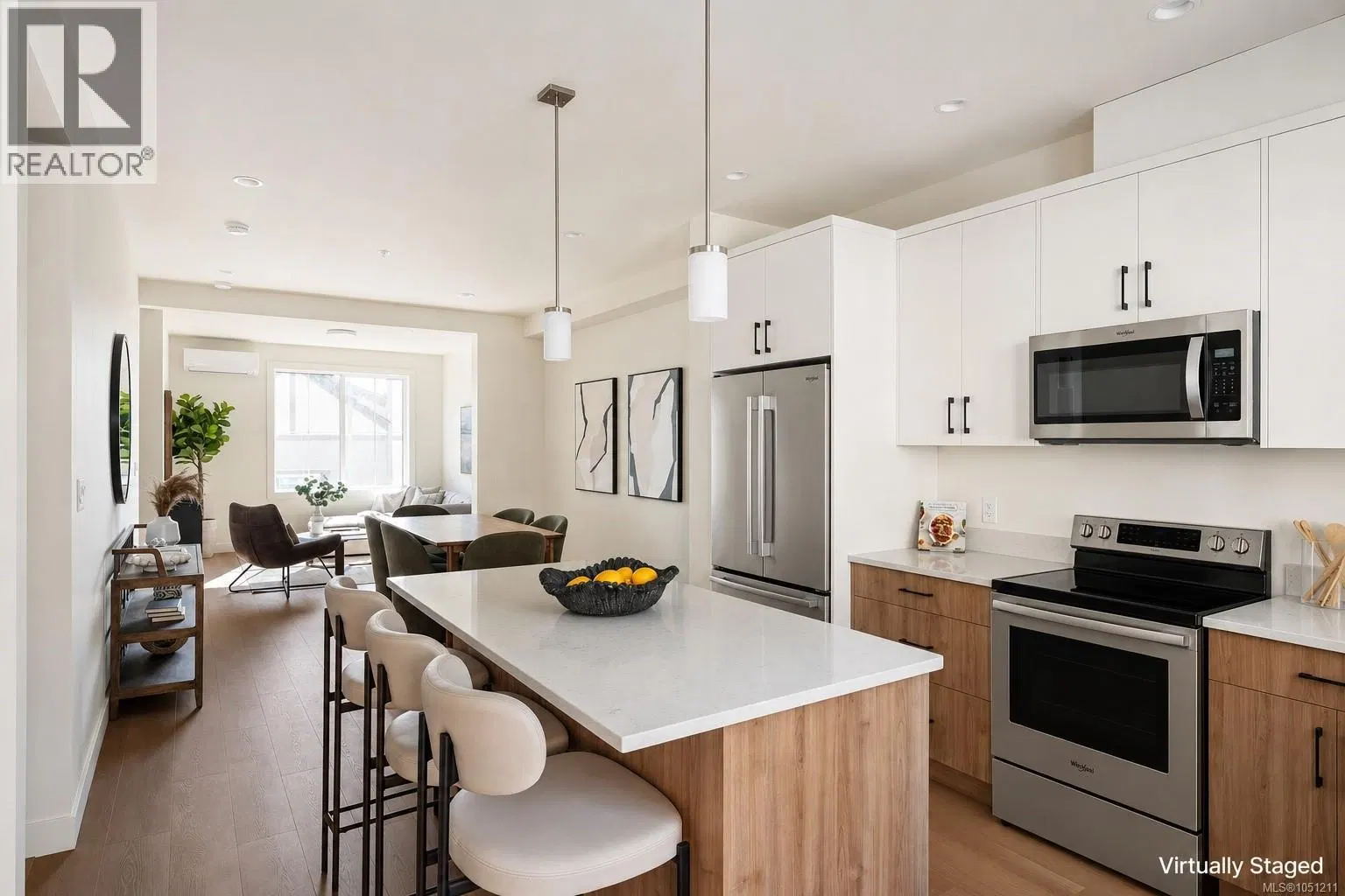 Photo 4 of 29 at #5 – 3439 Trumpeter Street