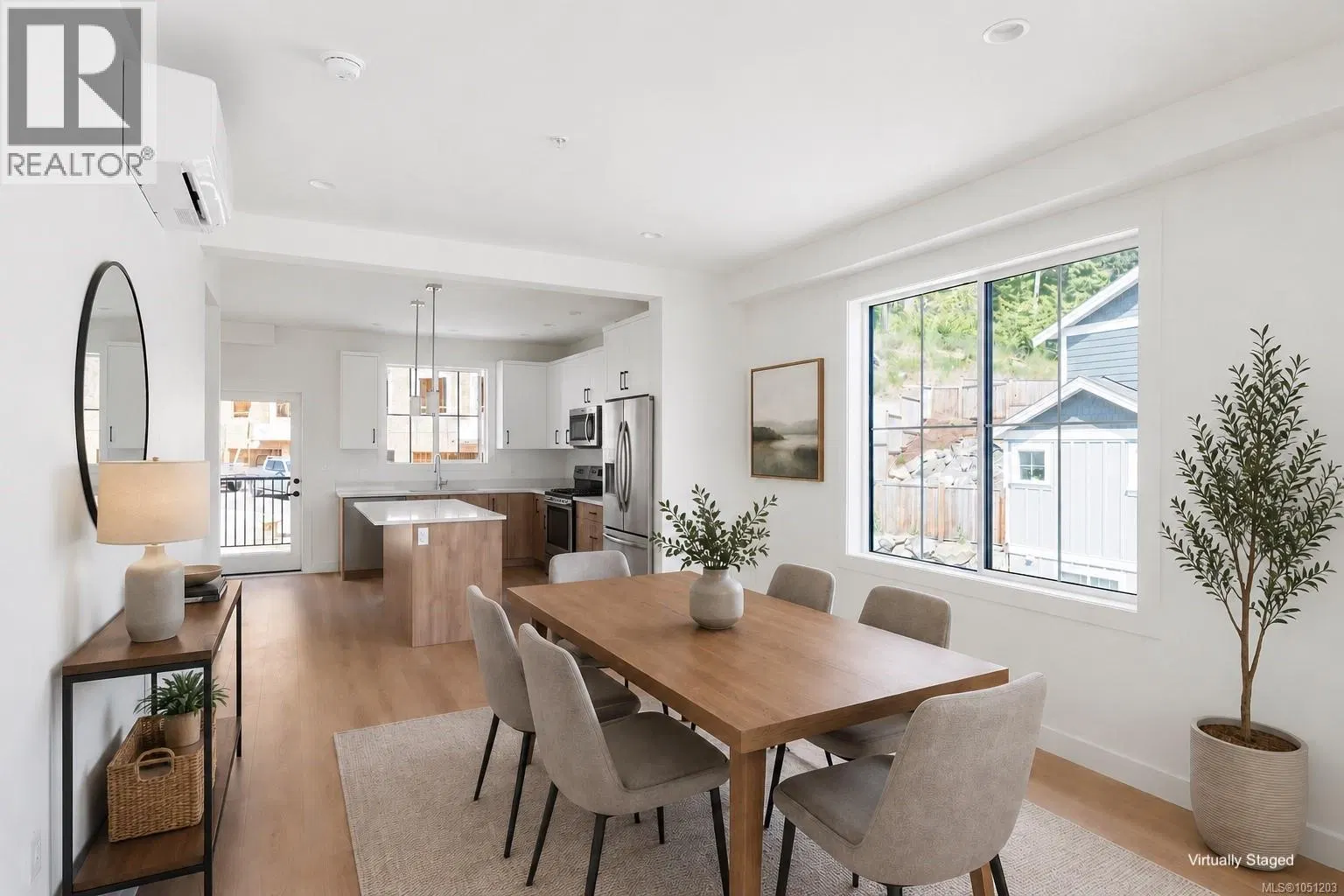 Photo 2 of 21 at #2 – 3439 Trumpeter Street