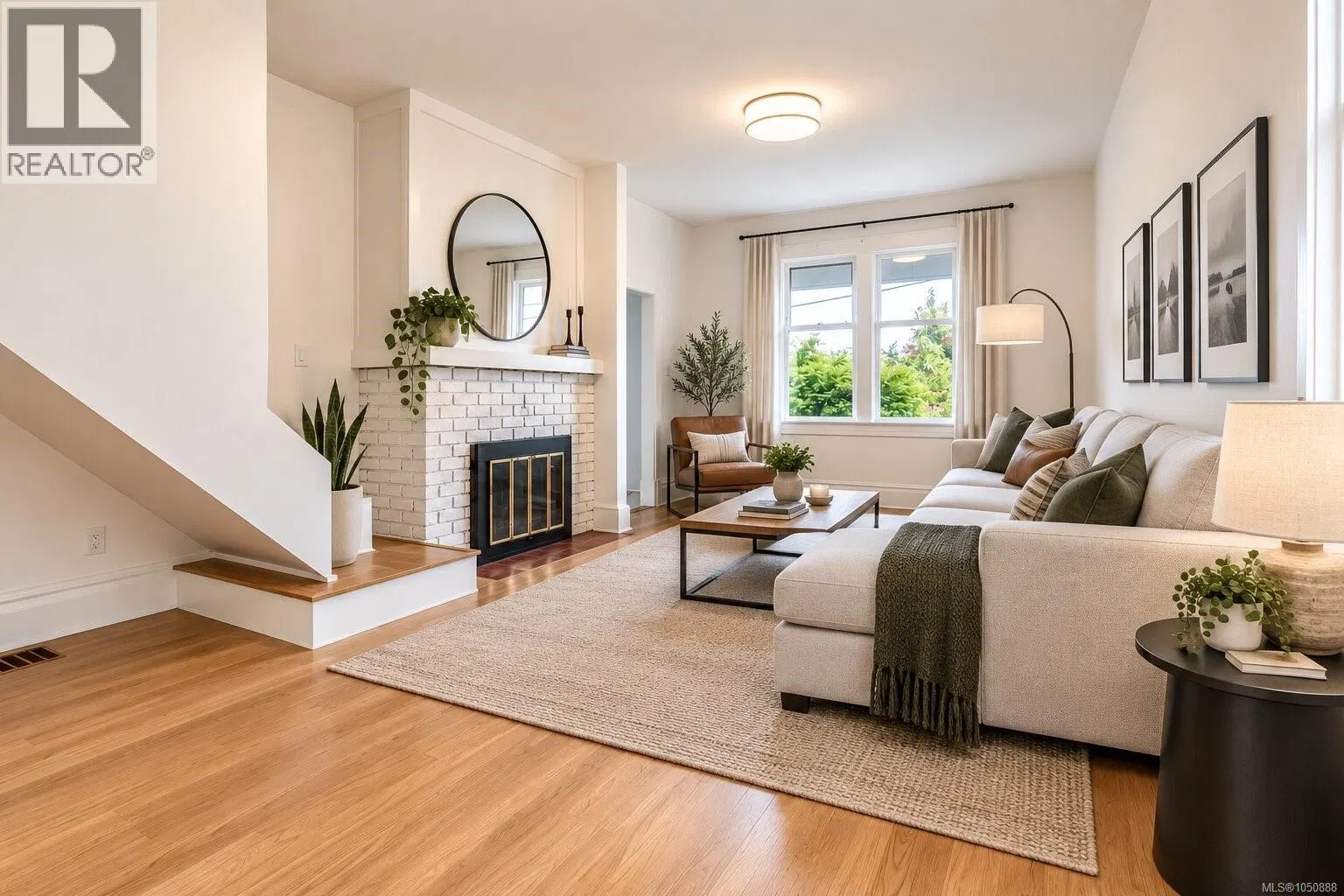 Photo 2 of 50 at 1215 Queens Avenue