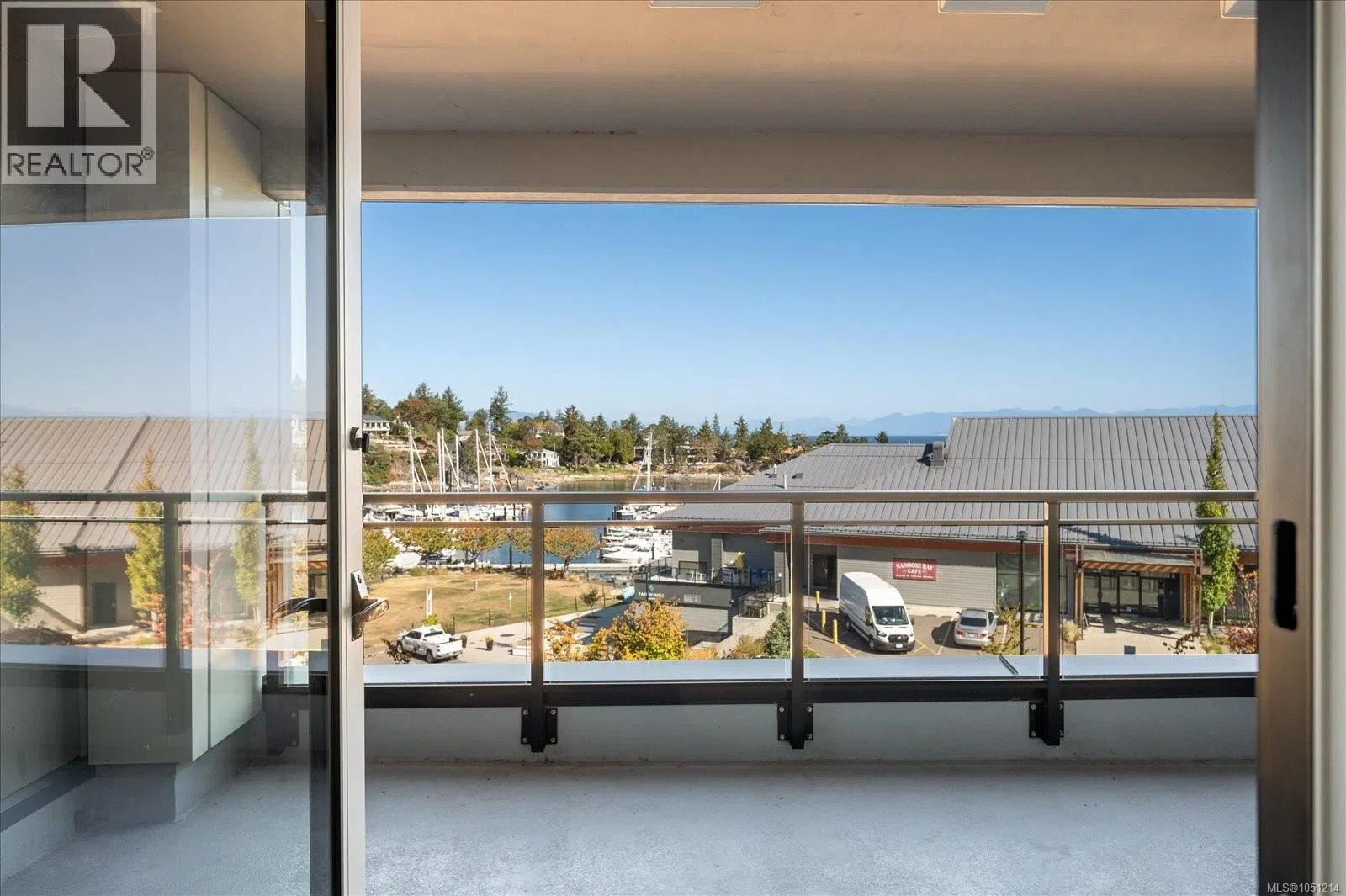 Photo 2 of 63 at #301 – 3529 Dolphin Drive
