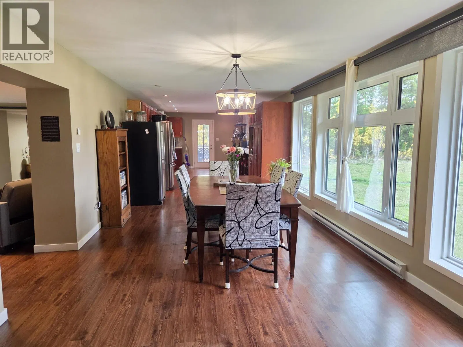 Photo 4 of 35 at 54325 JARDINE Road