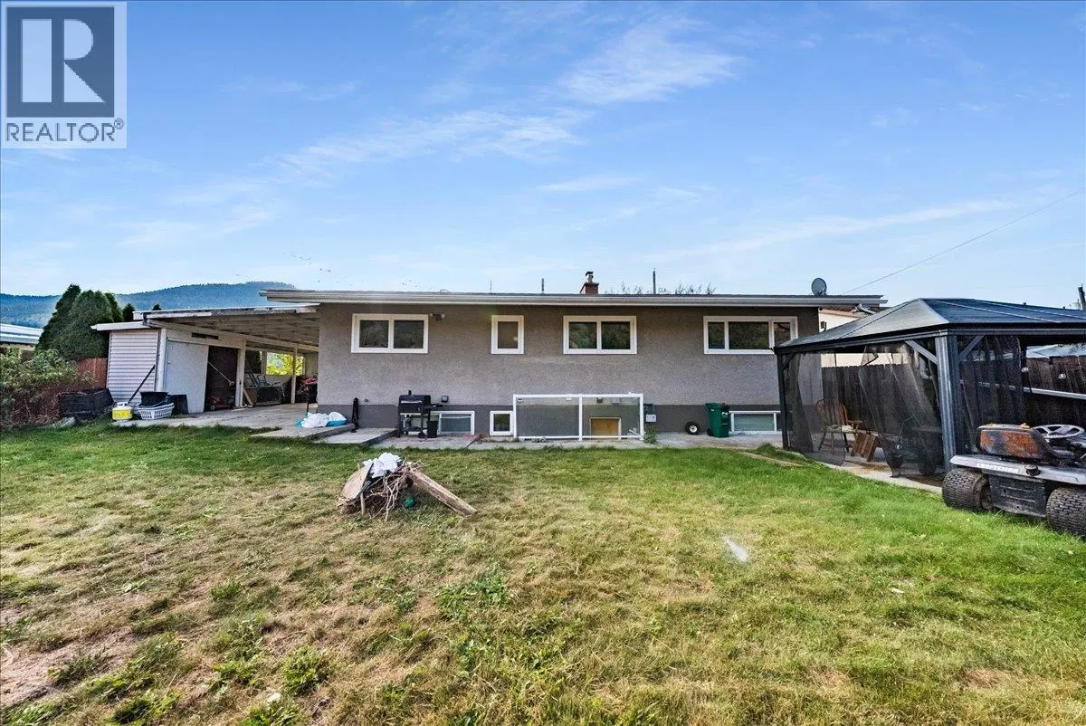 Photo 5 of 37 at 290 8TH Avenue
