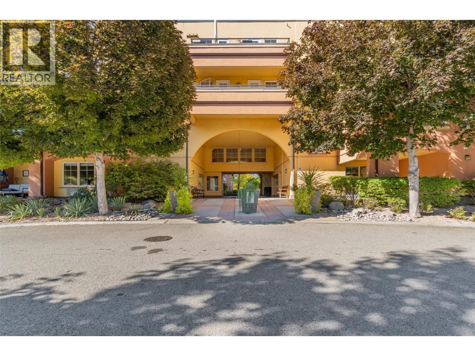 #308 – 7600 COTTONWOOD Drive