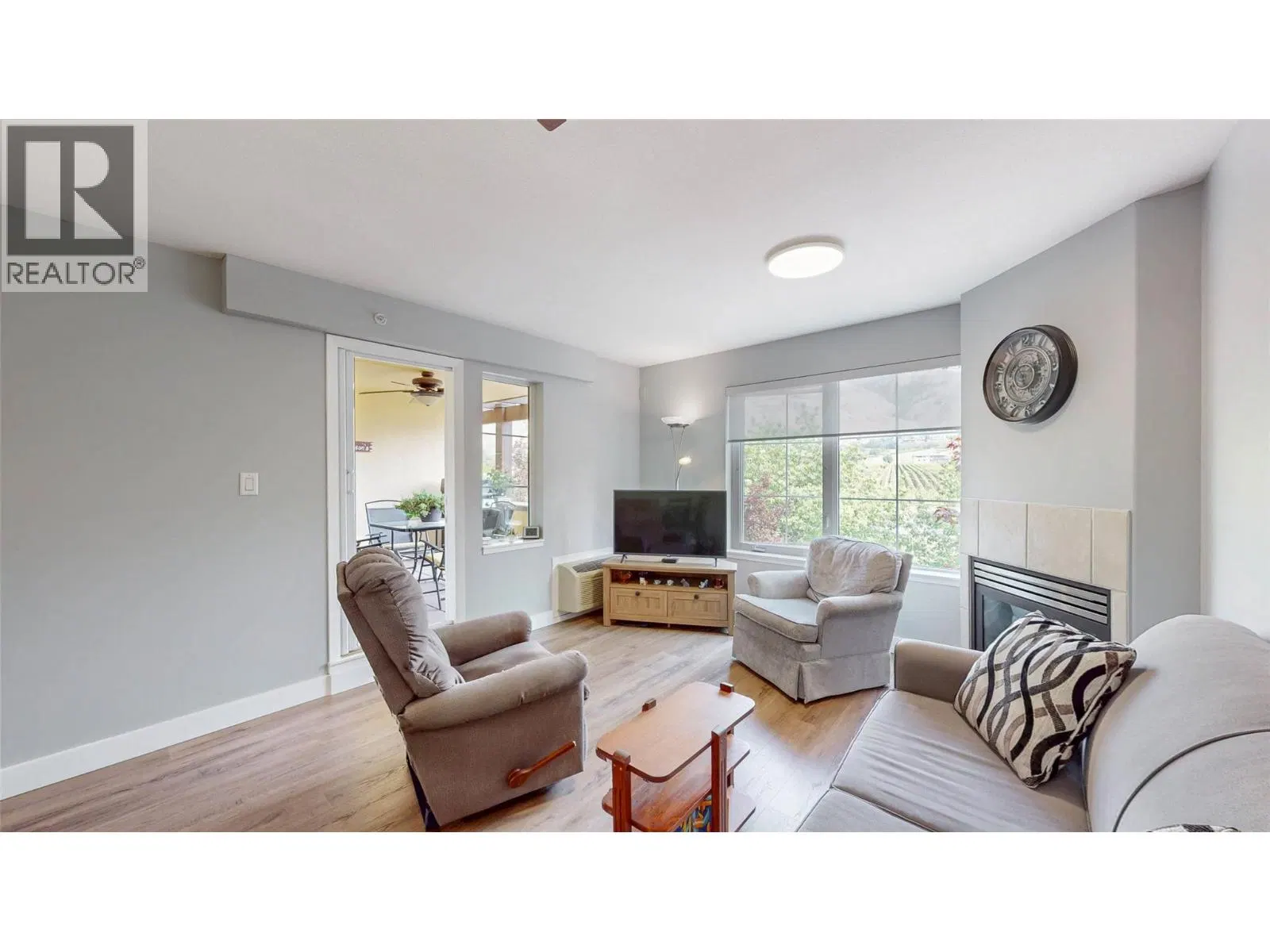 Photo 5 of 32 at #308 – 7600 COTTONWOOD Drive