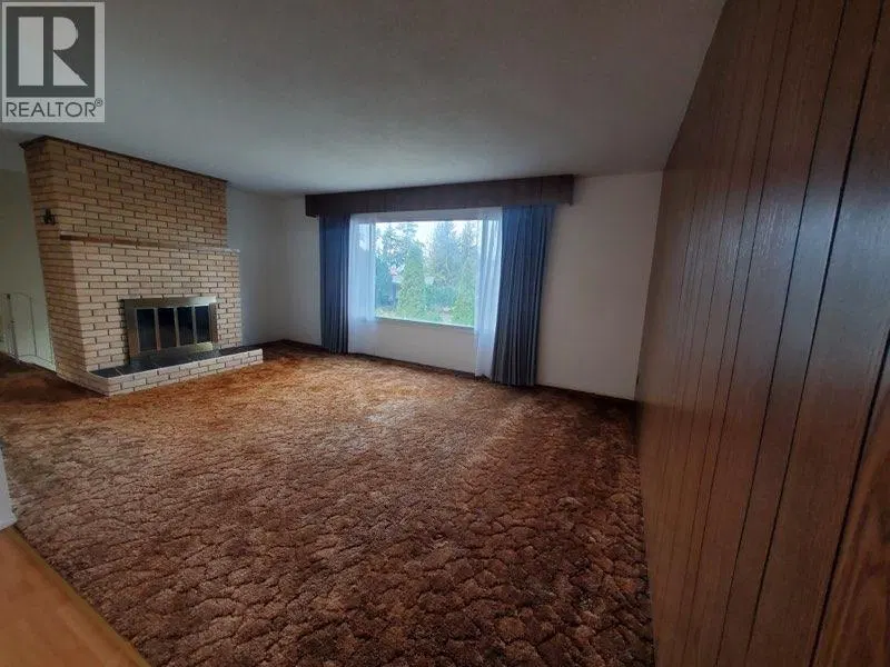 Photo 3 of 25 at 683 Downie Road