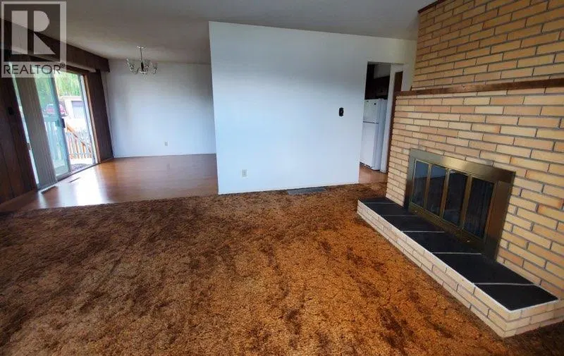 Photo 5 of 25 at 683 Downie Road