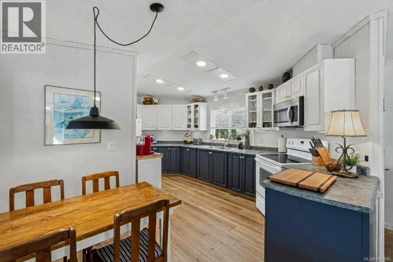 Photo 3 of 38 at #219 – 2465 Apollo Drive
