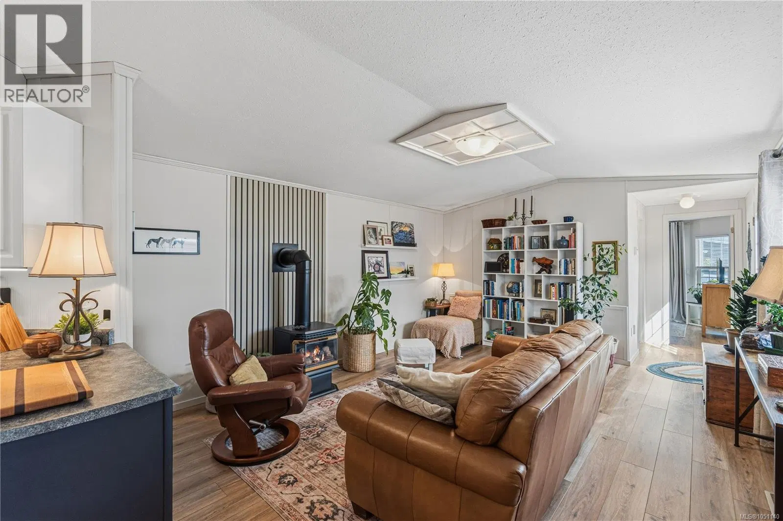 Photo 4 of 38 at #219 – 2465 Apollo Drive