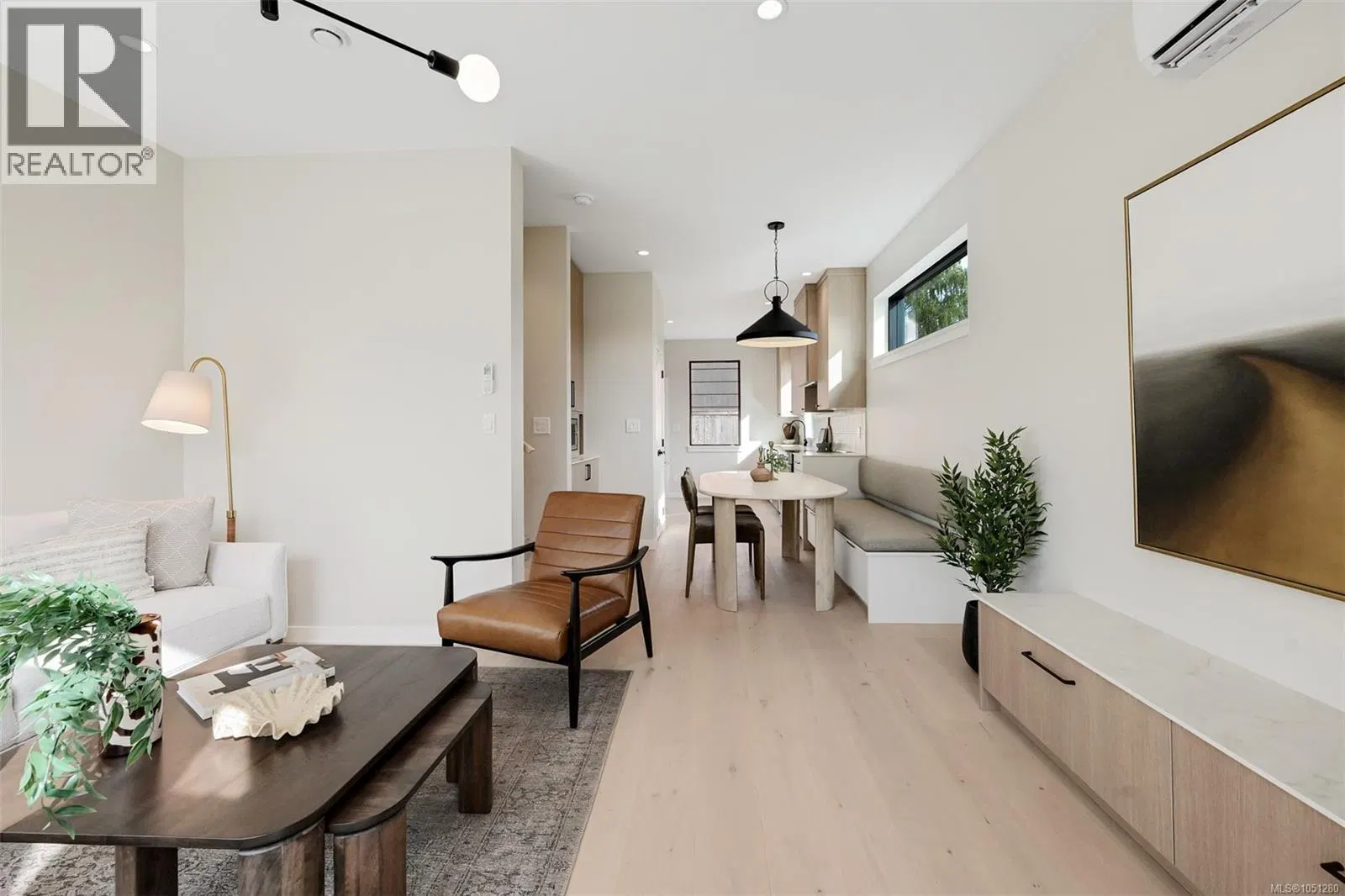 Photo 5 of 71 at #3 – 2100 Allenby Street