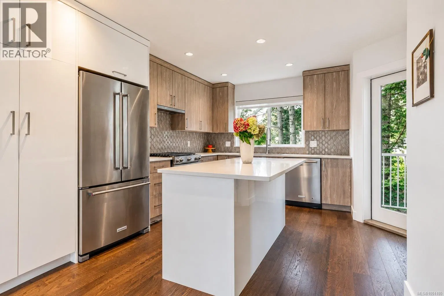 Photo 4 of 39 at #7 – 1032 Cloverdale Avenue