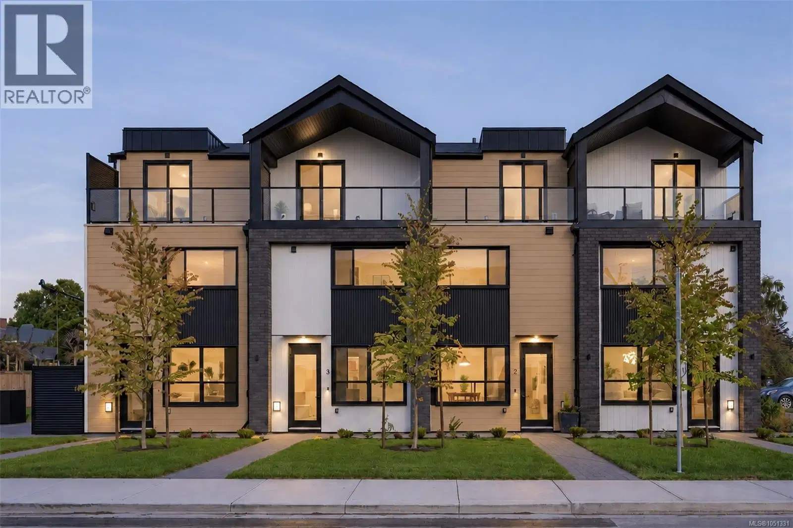 #2 – 2100 Allenby Street
