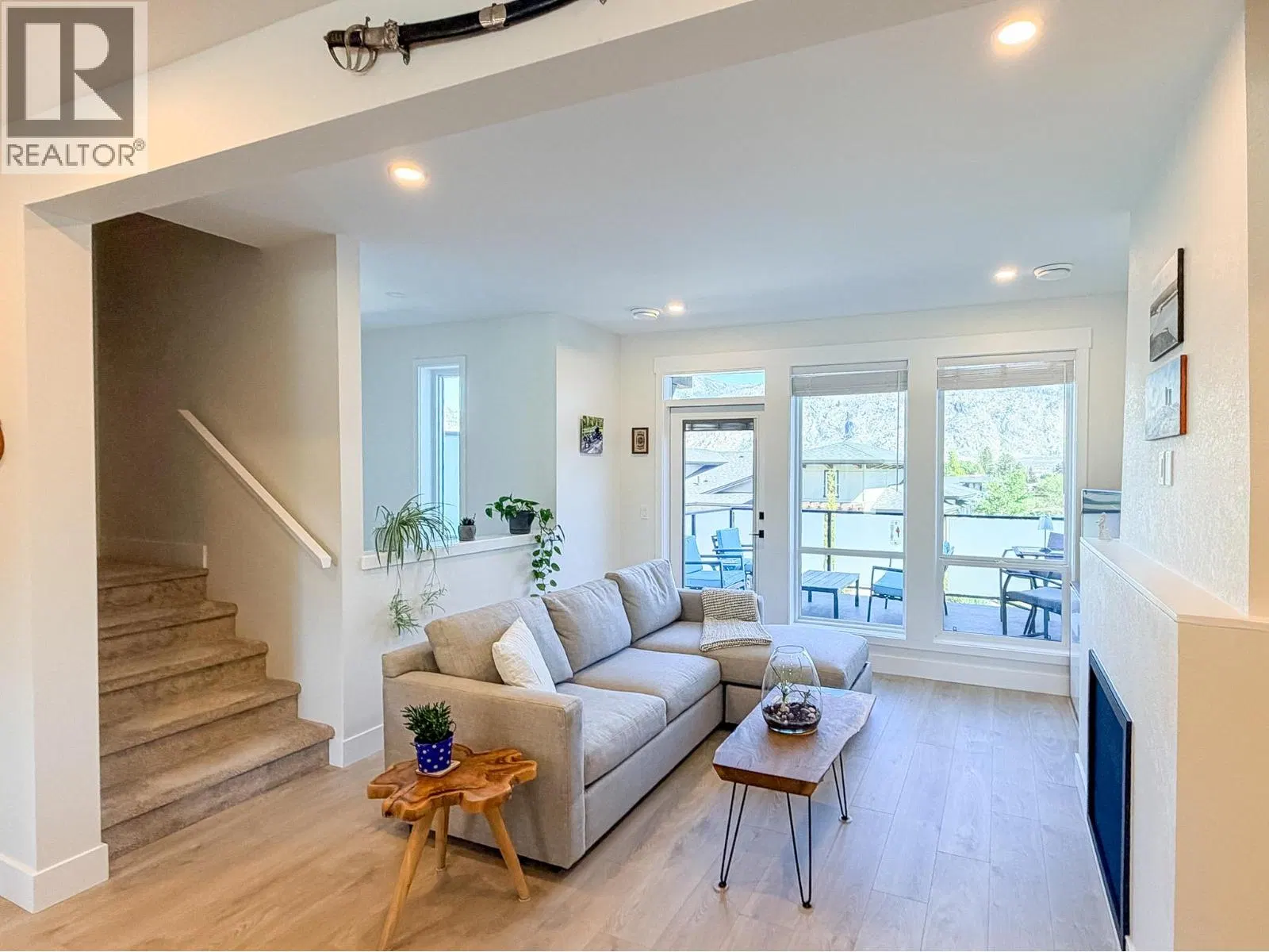 Photo 4 of 40 at #36 – 8000 Vedette Drive