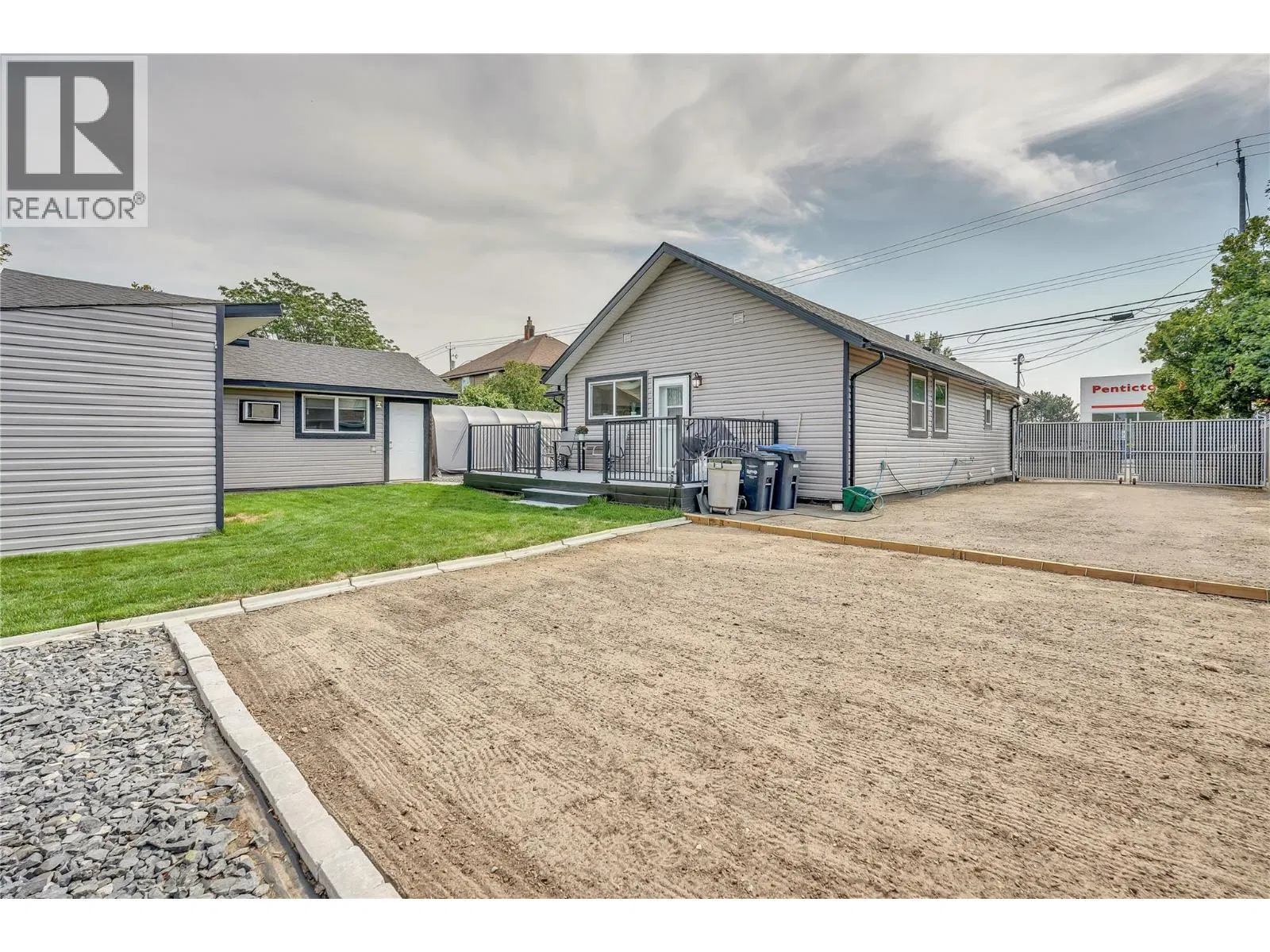 Photo 1 of 38 at 507 Duncan Avenue
