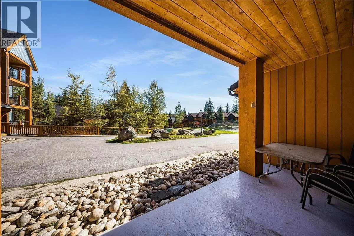 Photo 3 of 28 at #2 – 1008 OLAUS Way