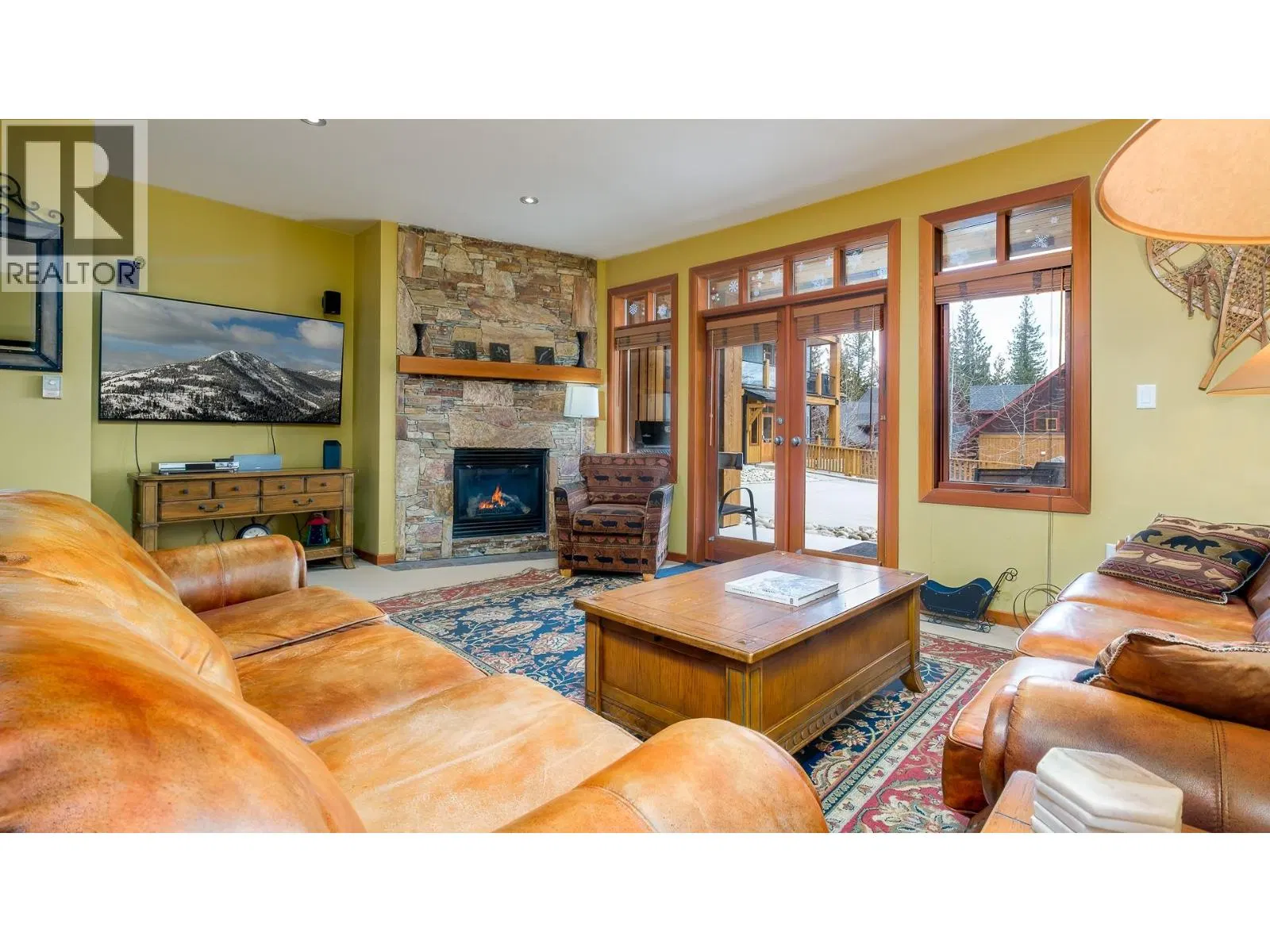 Photo 5 of 28 at #2 – 1008 OLAUS Way