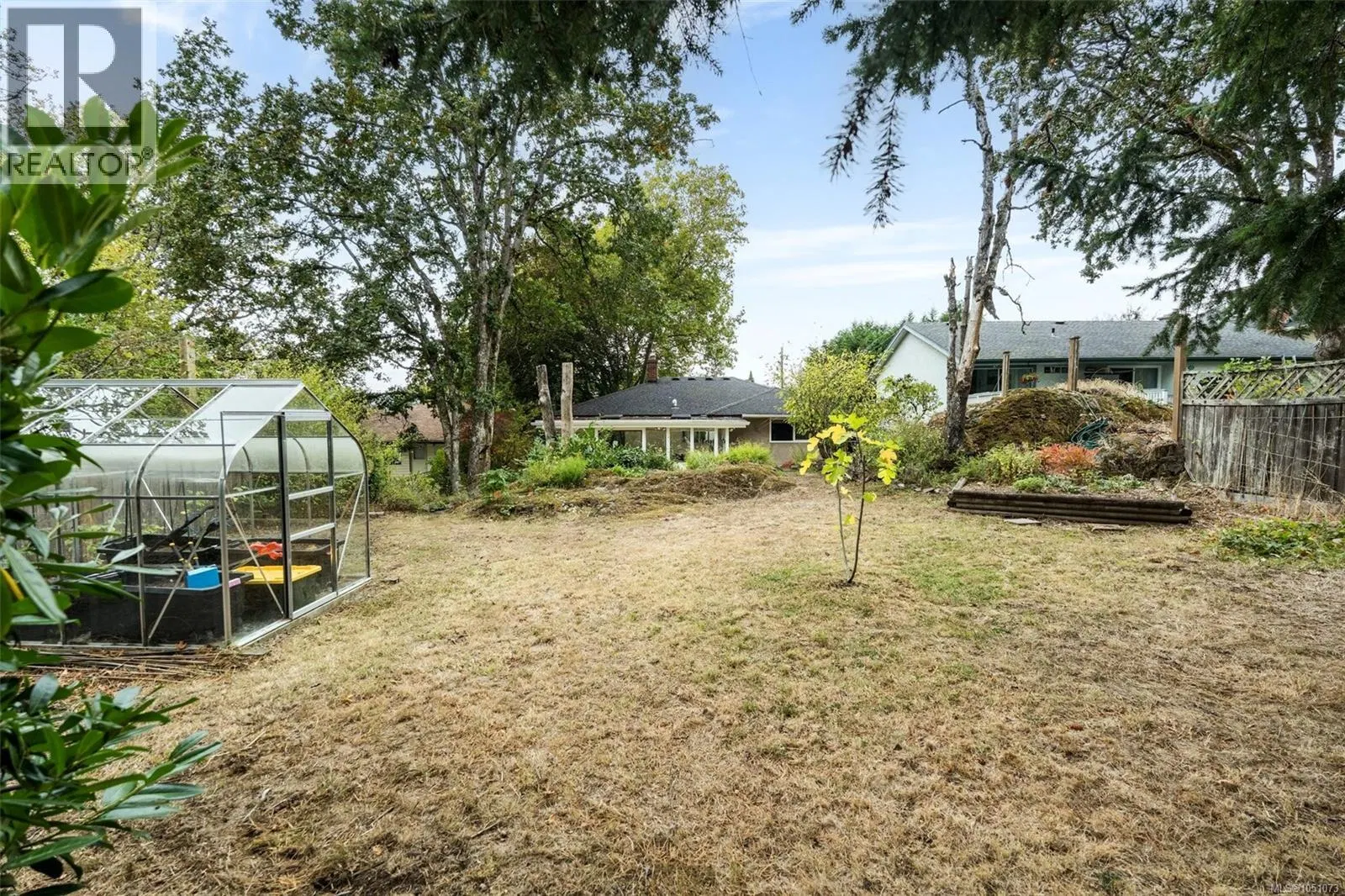 Photo 5 of 40 at 14 Eaton Avenue