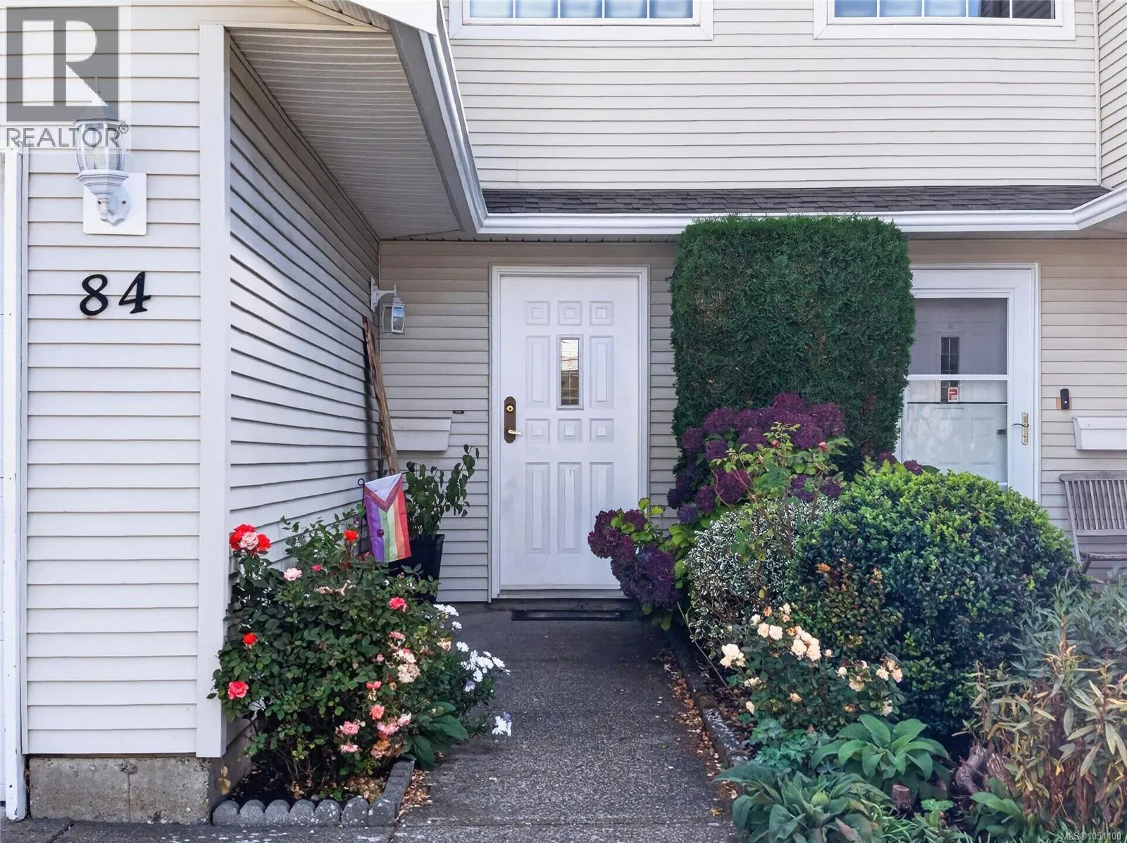 Photo 3 of 14 at #84 – 717 Aspen Road