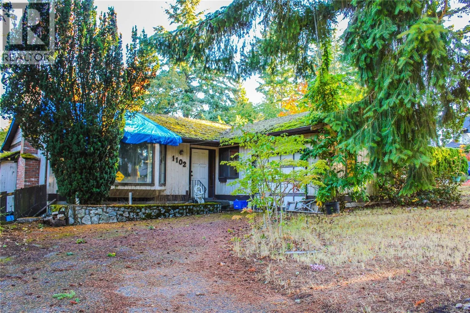 Photo 1 of 21 at 1102 Marchant Road