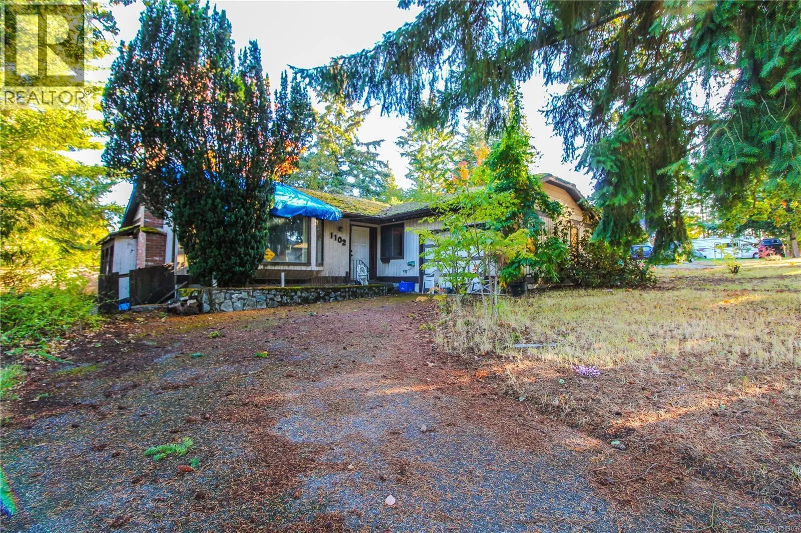 Photo 3 of 21 at 1102 Marchant Road