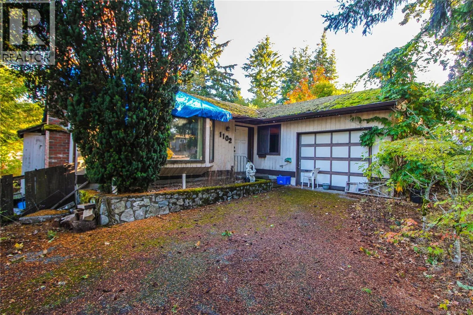 Photo 4 of 21 at 1102 Marchant Road