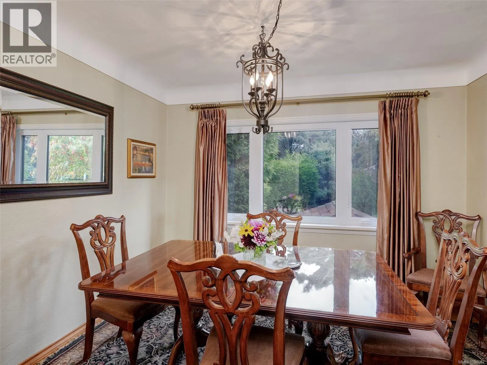 Photo 5 of 44 at 2390 Musgrave Street