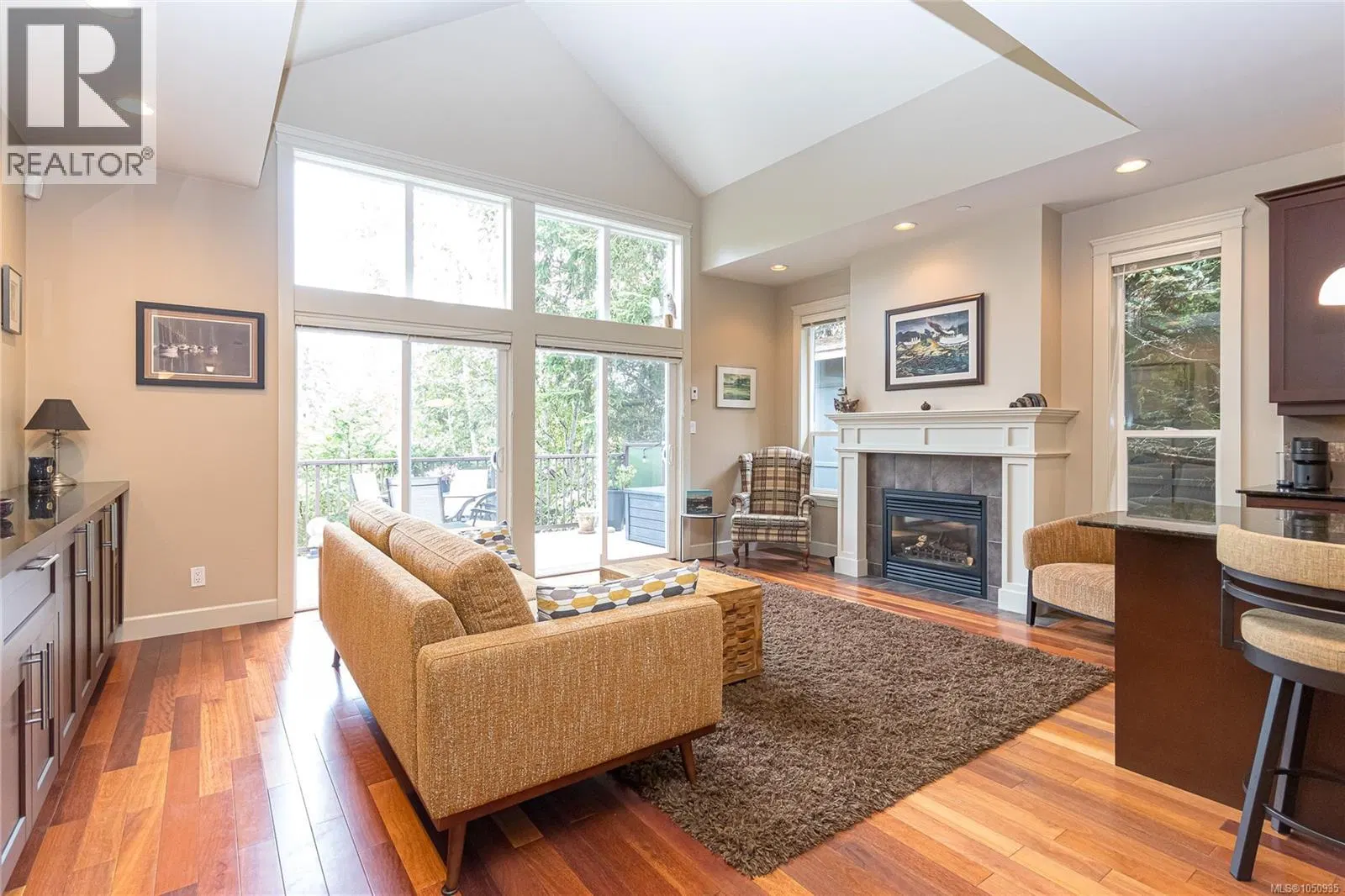 Photo 4 of 41 at #1 – 551 Bezanton Way
