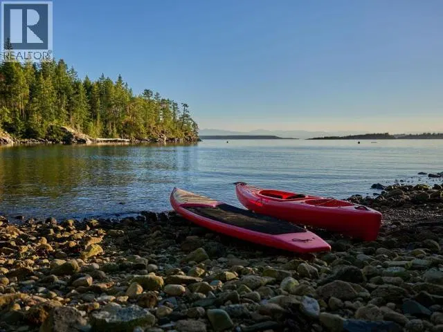 Photo 4 of 17 at Powell River