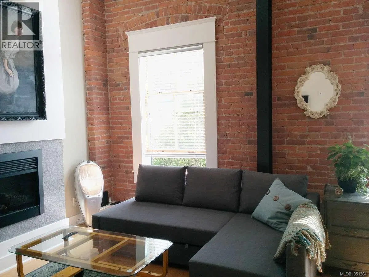 Photo 4 of 13 at #304 – 610 Johnson Street