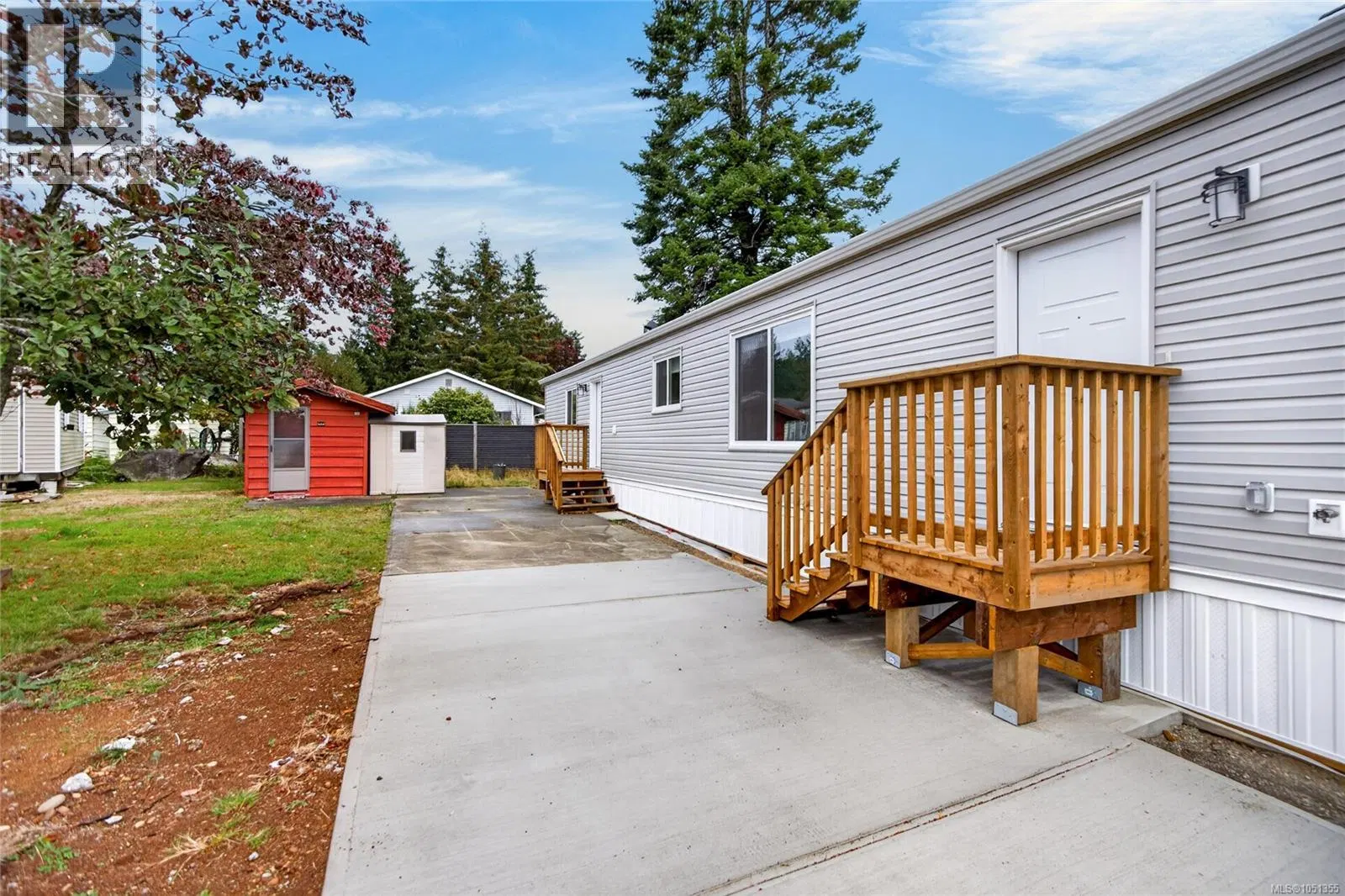 Photo 4 of 46 at 2104 Pemberton Place
