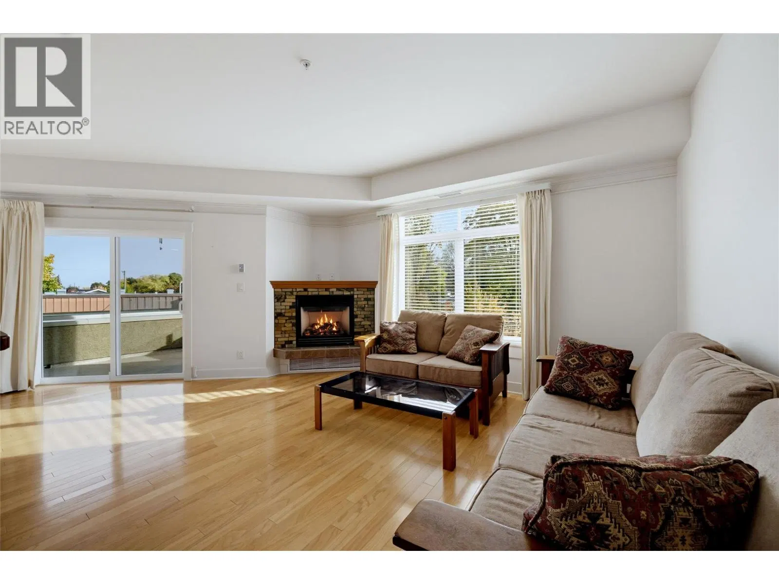 Photo 2 of 43 at #202 – 611 Shuswap Street