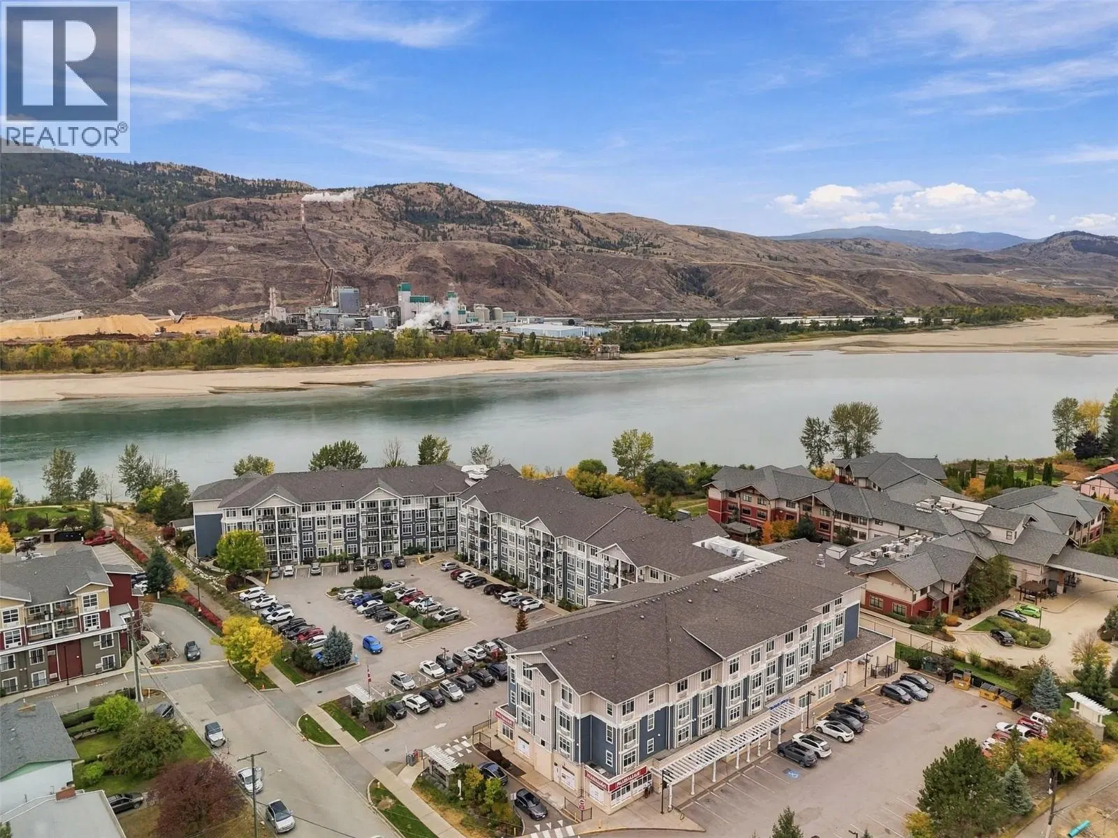 #301 – 760 MAYFAIR Street