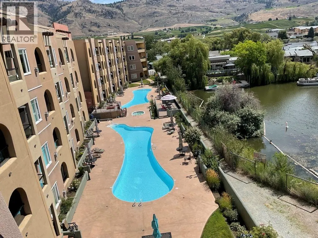 #108 – 15 Solana Key Court