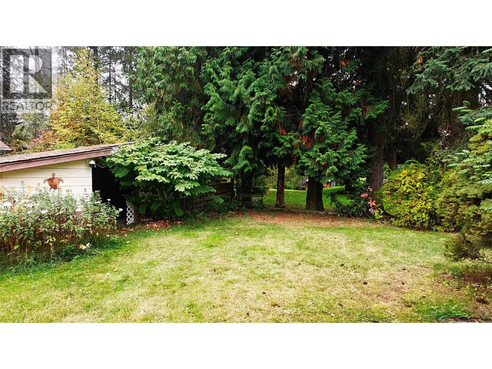 Photo 4 of 34 at 610 7th Avenue
