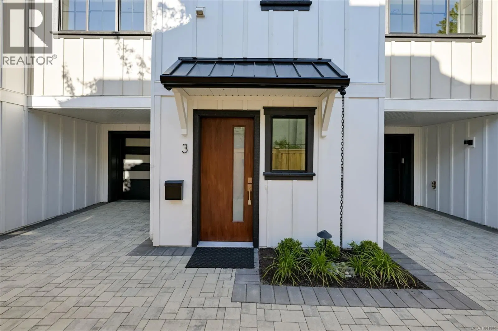 Photo 3 of 68 at #3 – 2268 Bowker Avenue